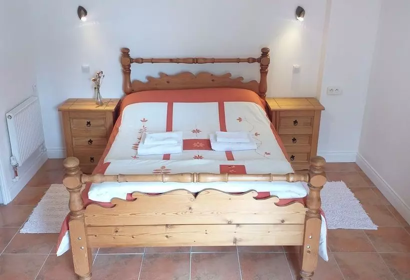 Aamiaismajoitus (B&B) Ancienne Ecole