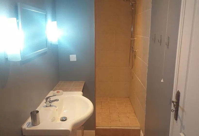 Aamiaismajoitus (B&B) Ancienne Ecole