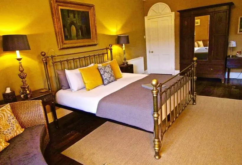 Aamiaismajoitus (B&B) Castle Hill House