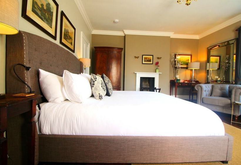 مبيت وإفطار Castle Hill House