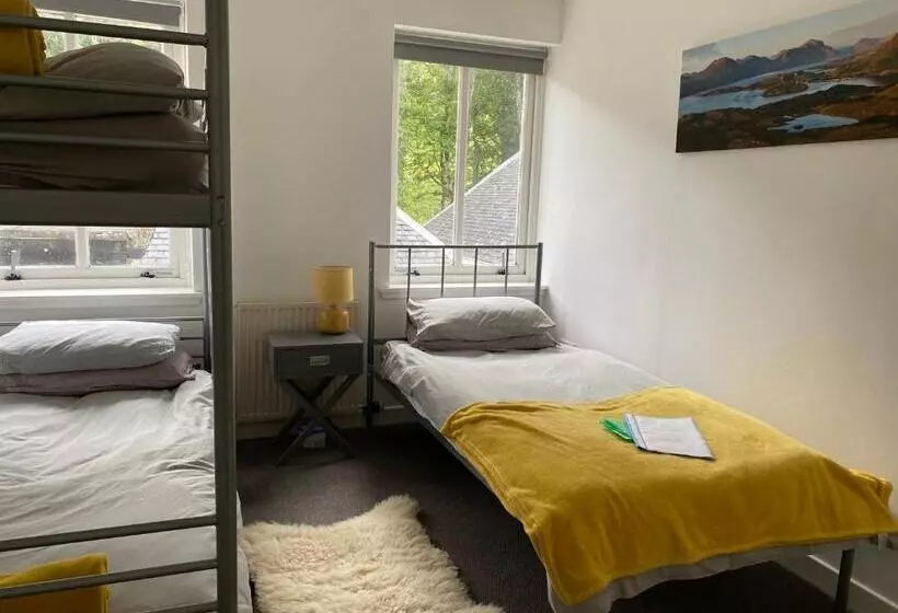 Hartfield House Hostel