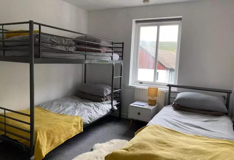 Hartfield House Hostel