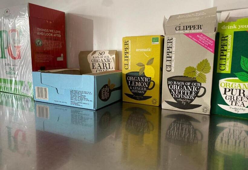 Hartfield House Hostel