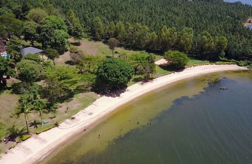 هتل Garuga Resort Beach