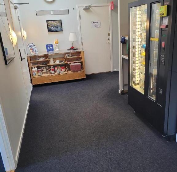 בית מלון כפרי Highway