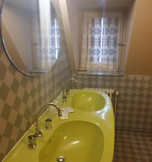 ホテル Hôtel Du Centre