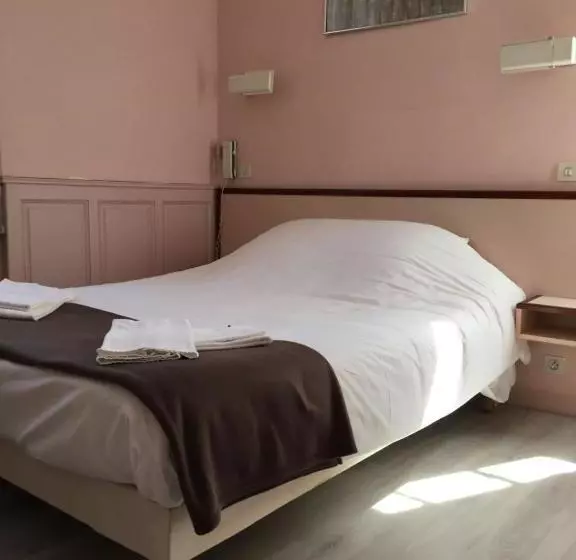 ホテル Hôtel Du Centre