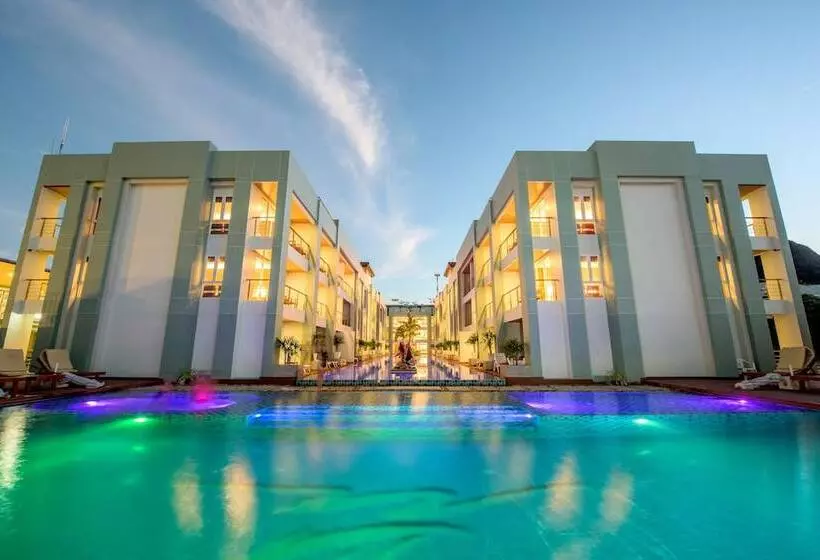 Hotel Phi Phi Harbour View