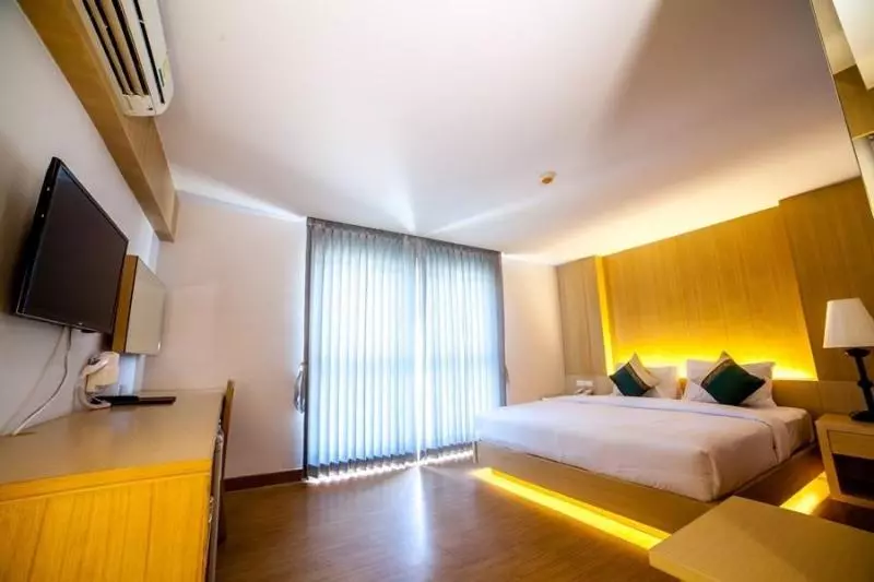 Hotel Phi Phi Harbour View