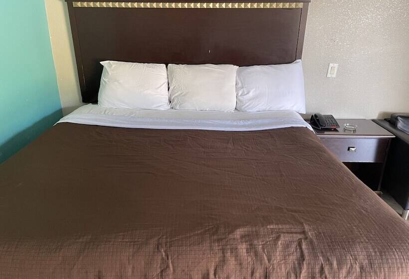 فندق على الطريق Express Inn West Memphis