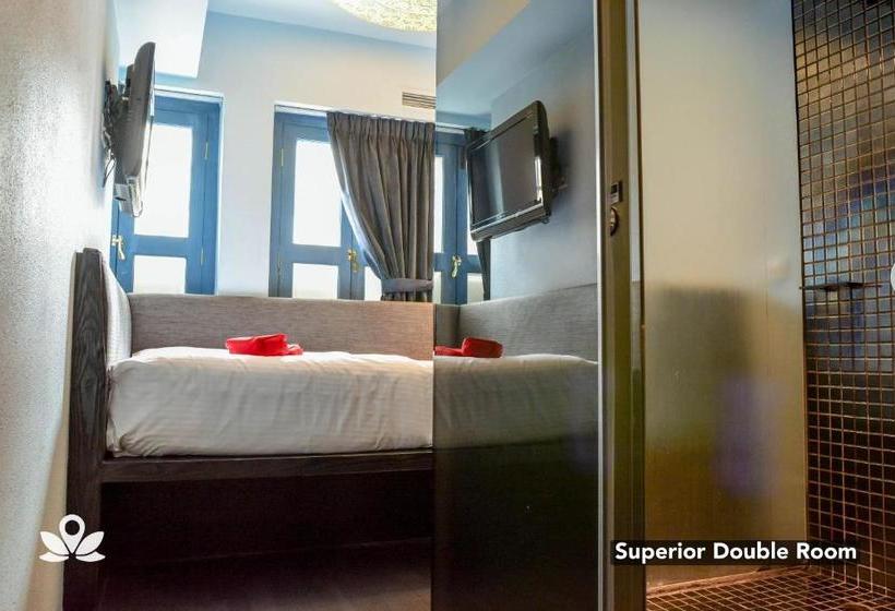 هتل Zen Rooms People S Park Complex