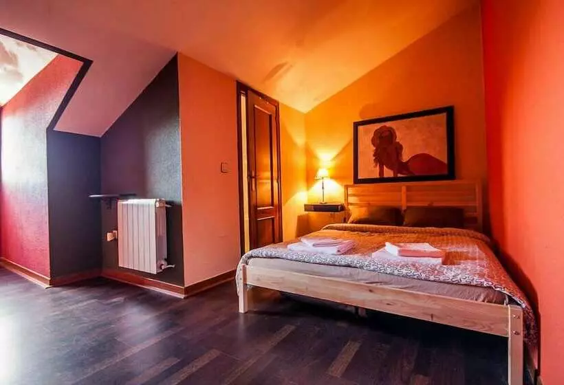 Retkeilymaja Liquid Surfhouse