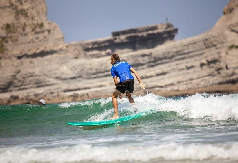 הוסטל Liquid Surfhouse