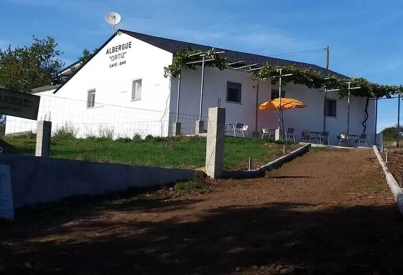 Albergue Ortiz   Hostel