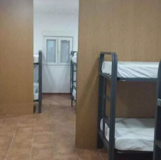 Albergue Ortiz   Hostel