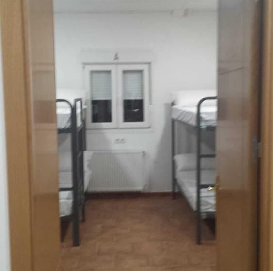 Albergue Ortiz   Hostel