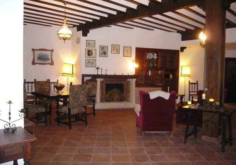 Casa De La Torre Hospederia