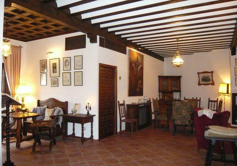 Casa De La Torre Hospederia