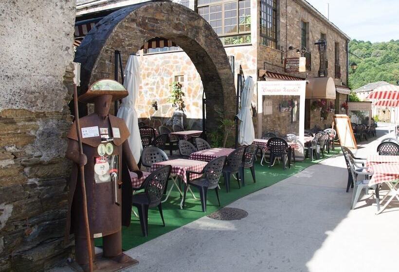 簡易ホテル Complexo Xacobeo