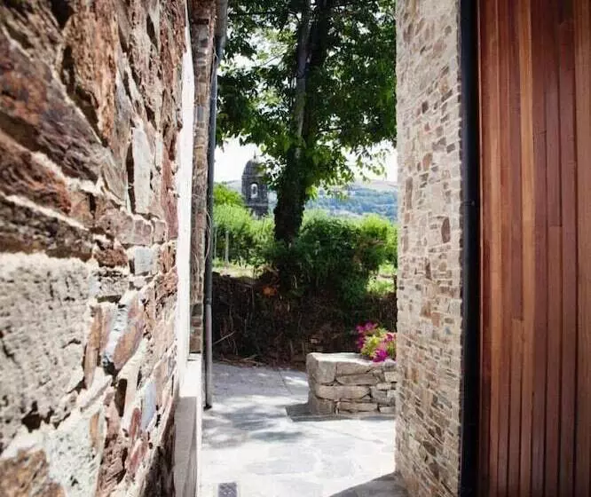 簡易ホテル Complexo Xacobeo