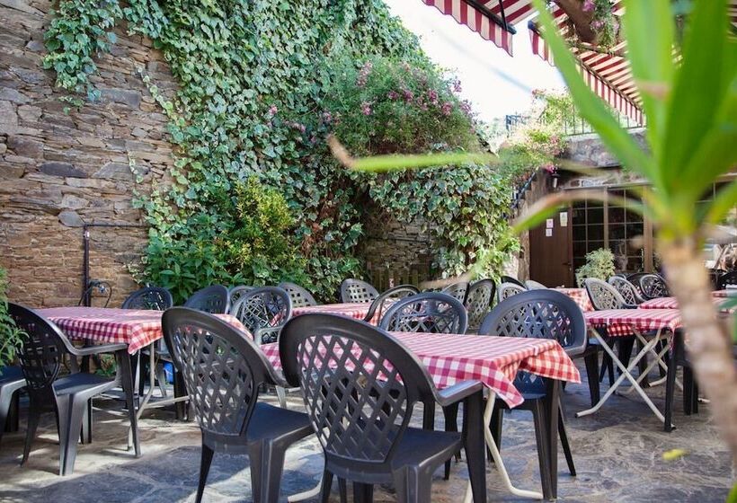 簡易ホテル Complexo Xacobeo