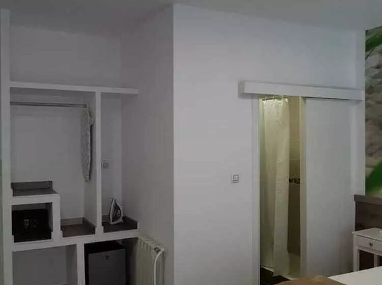Hostal Madrid Star