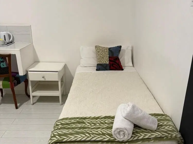 Hostal Madrid Star