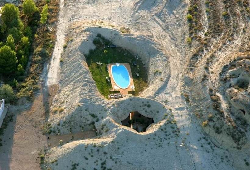 Отель Cueva Tardienta Monegros Adults Only