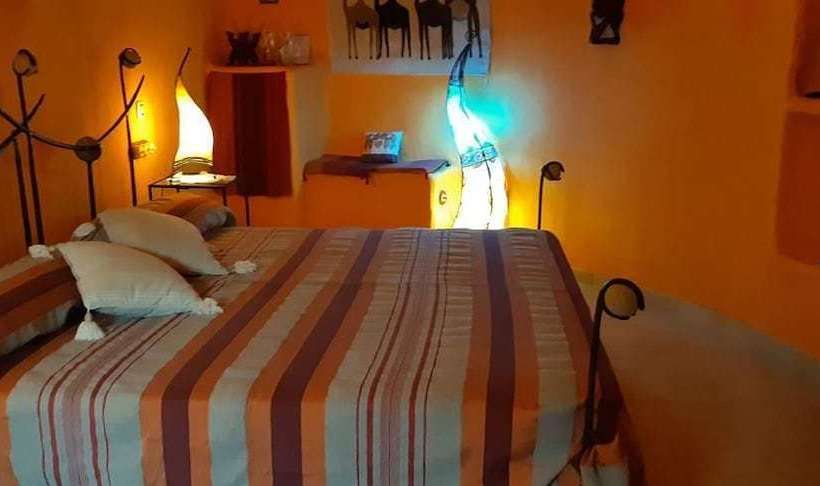 Отель Cueva Tardienta Monegros Adults Only