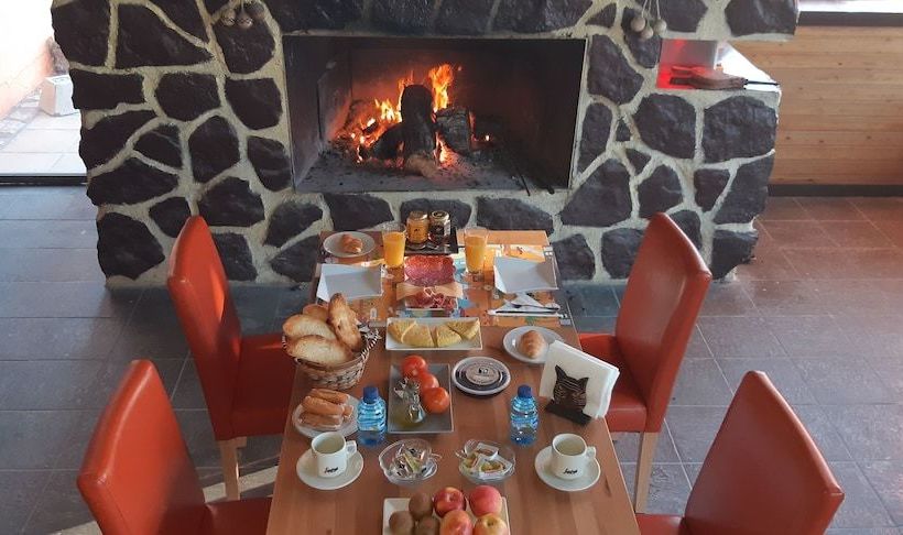 Отель Cueva Tardienta Monegros Adults Only