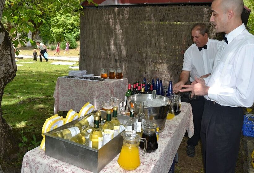 酒店 La Cartuja De Cazalla