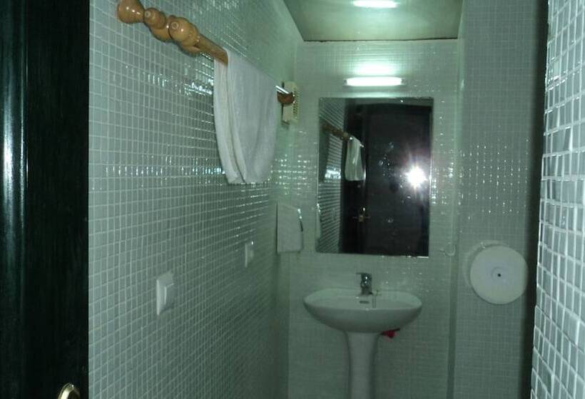 酒店 La Cartuja De Cazalla