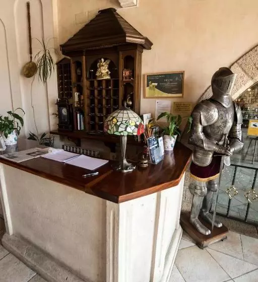 Hotel Hostal Restaurante El Castillo