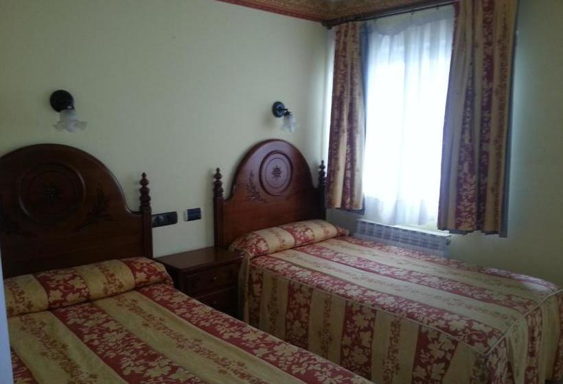 Hotel Hostal Restaurante El Castillo