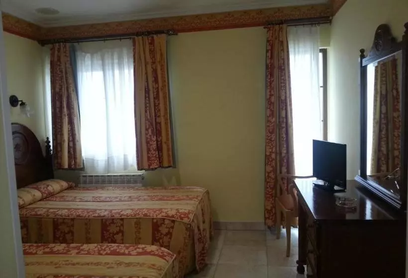 Hotel Hostal Restaurante El Castillo