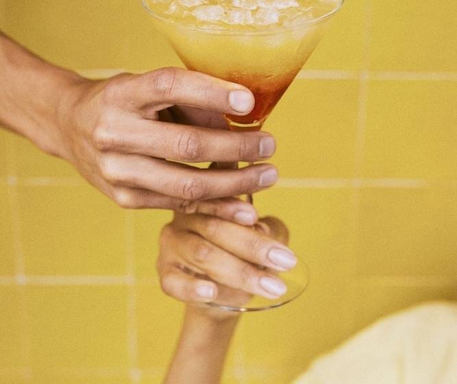 هتل Room Mate Cosmo - City Centre, Valencia