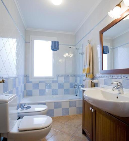 Menurka Port D Addaia