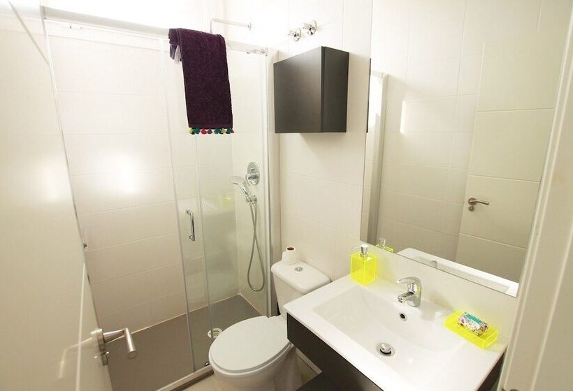 Mi Casa Inn Residencia Gran Vía Hostel