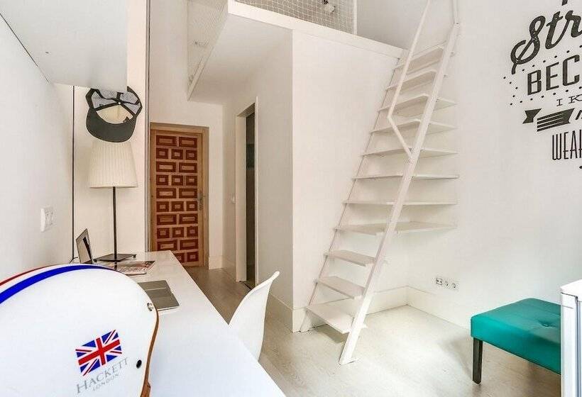 Mi Casa Inn Residencia Gran Vía Hostel