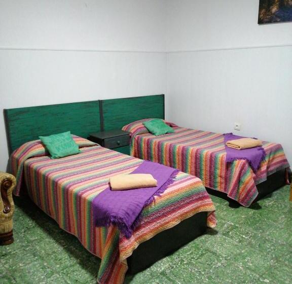 بنسيون Casa Rural La Cruz