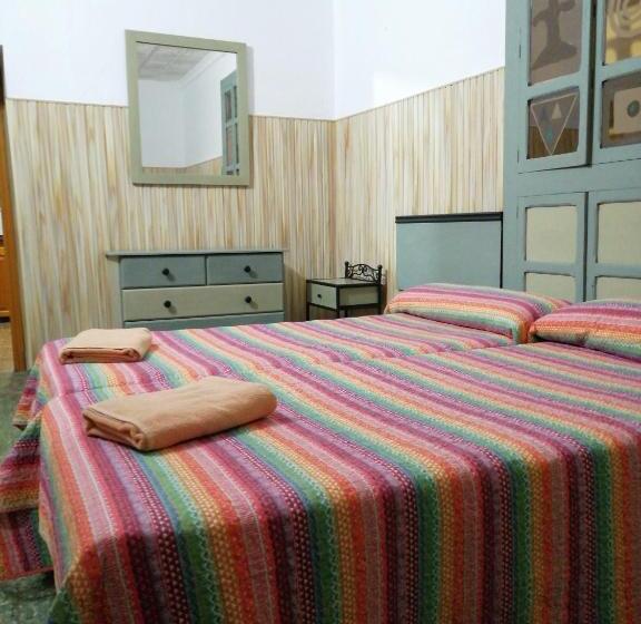 بنسيون Casa Rural La Cruz