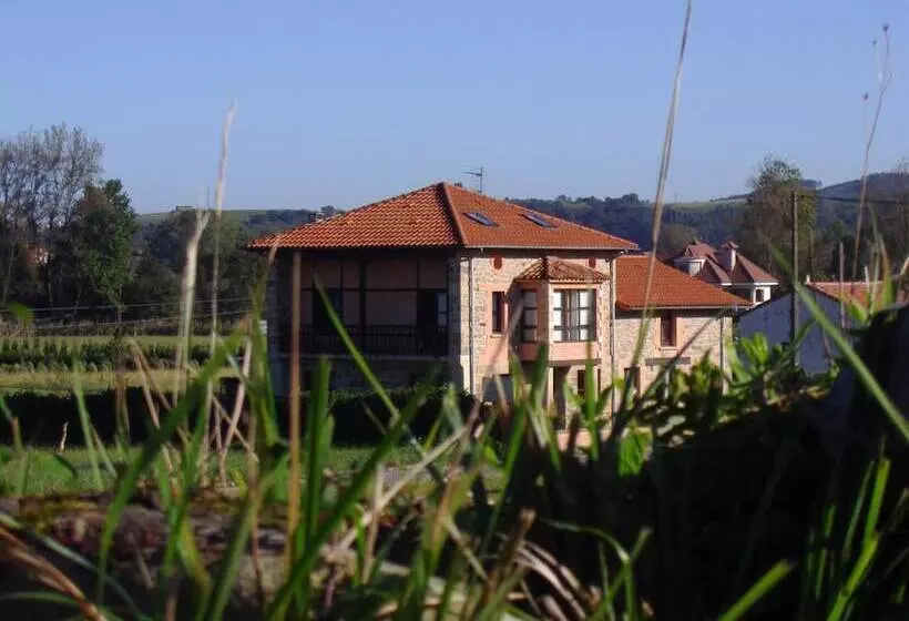 ペンション Posada Las Puentes