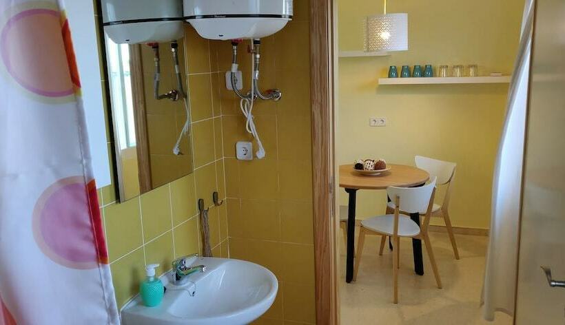 Residencia Las Claras Del Mar Menor Hostel