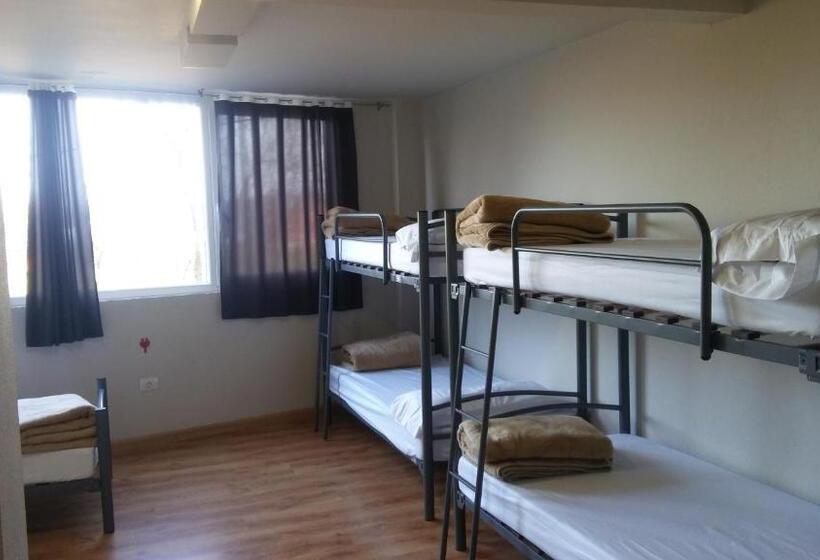 Alma Del Camino Rooms & Albergue Hostel