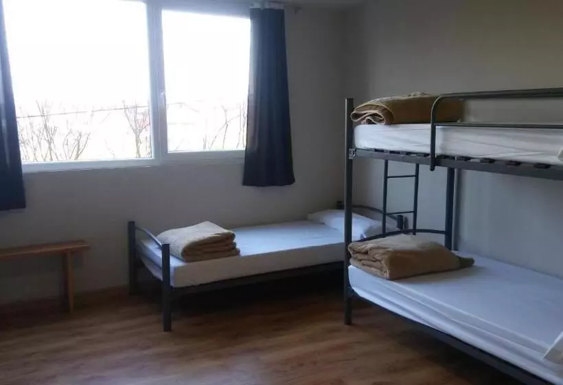 Alma Del Camino Rooms & Albergue Hostel