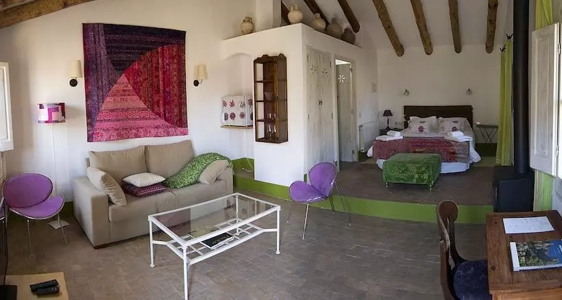 تختخواب و صبحانه Mas Ardevol Pt106