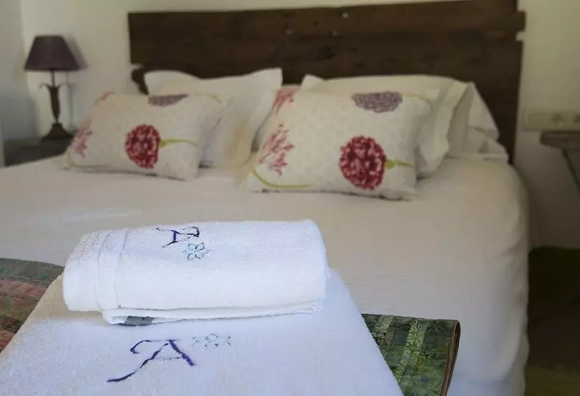 تختخواب و صبحانه Mas Ardevol Pt106