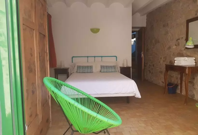 تختخواب و صبحانه Mas Ardevol Pt106