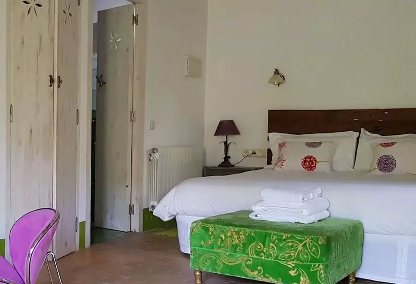 تختخواب و صبحانه Mas Ardevol Pt106