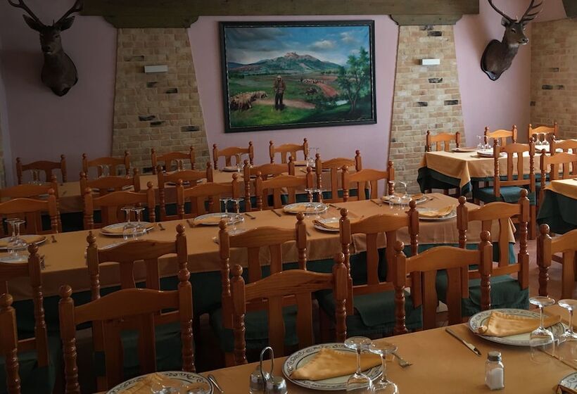 فندق فئة نجمة واحدة Cuatro Caminos